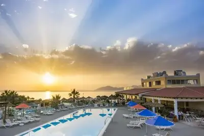 Hôtel Kouros Palace