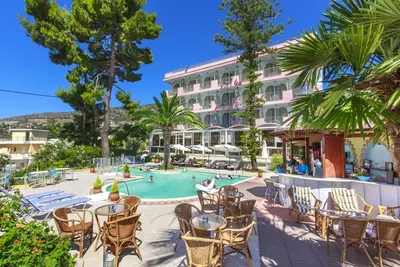 Hôtel Tolon Holidays Hotel