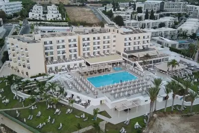 Hôtel Queen's Bay