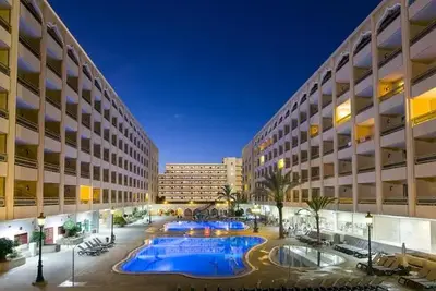 Hôtel Kn Columbus Aparthotel