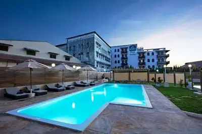 Hôtel Golden Tulip Stonetown Boutique