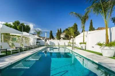 Hôtel Costa Del Sol Hotel