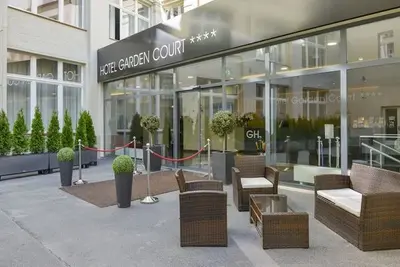 Hôtel Garden Court
