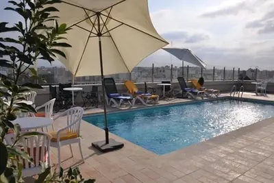 Hôtel Across Hotels & Spa