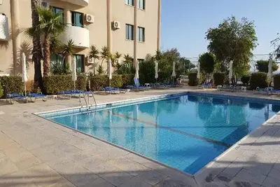 Hôtel Mandalena Hotel Apts