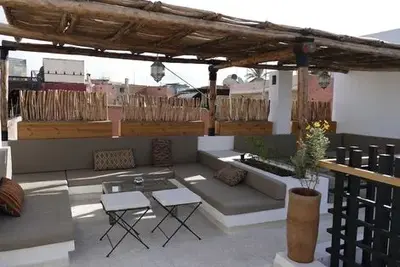 Hôtel Riad Zebrakaro