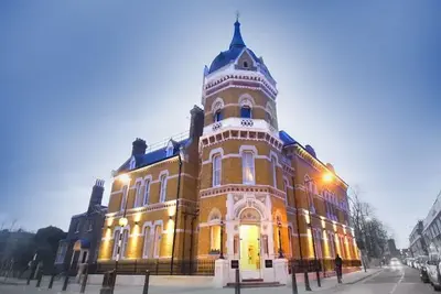 Hôtel Lansbury Heritage Hotel