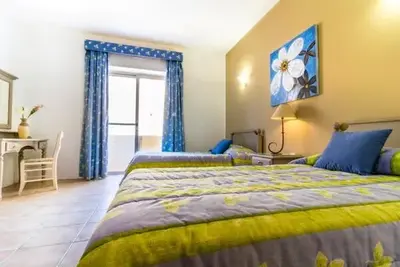 Hôtel Ta Frenc Apartments