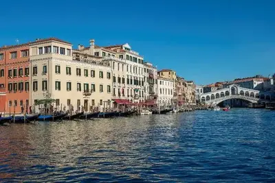 Hôtel H10 Palazzo Canova