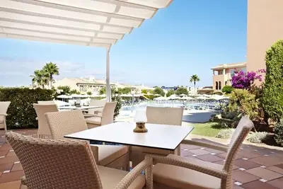 Hôtel Grupotel Macarella Suites & Spa