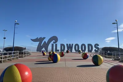 Image de Steps to the beach & boardwalk! Wildwood condo for you to relax and enjoy!