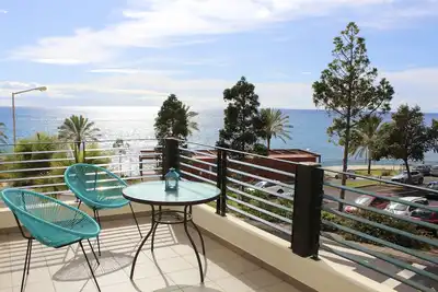 Image de Moon Apartment (Carmen's House), in Madalena do Mar - right by the beach!