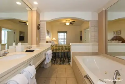 Image de Last Minute: 2br Condo Key West for championship boat races!