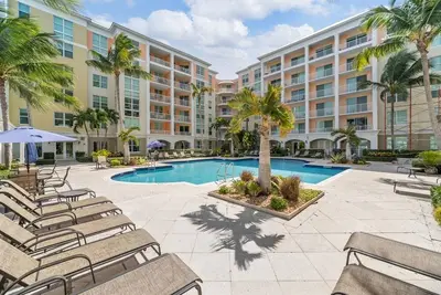 Intercoastal Resort Style Living 2\/2 Condo