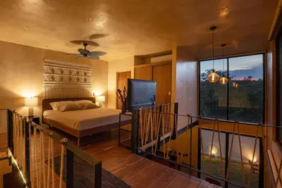 Image de Beautifully designed loft in Tulum, pool access from livingroom, 10 min to beach