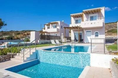 Image de Regina Villa - Double pool paradise for couples and families