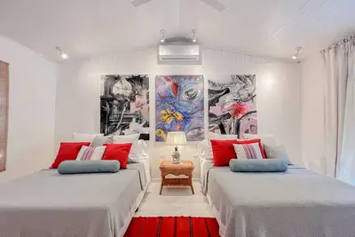Casa Agogo-Retreat Space/Pool/Steps to Beach, Featured in National Geographic!