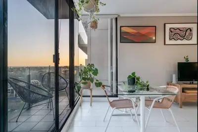 Image de Stunning Ocean view apartment close to Cbd with pool.