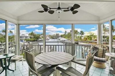 Image de Bay view Siesta Key condo - two pools - tennis and pickleball - beach access - Gbb 1343