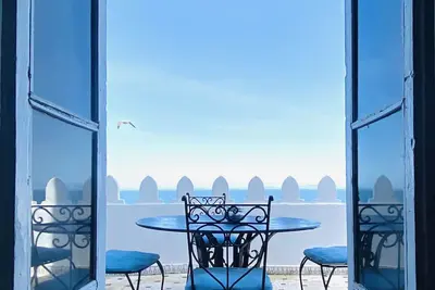 Image de Elegant & cozy suite with ocean view.