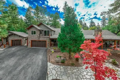 Image de Gorgeous, Multi-property with Spa & outdoor kitchen