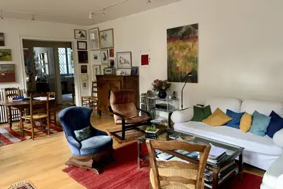Image de Grand Appartement Parisien Avec Terrasse. Charme et Confort