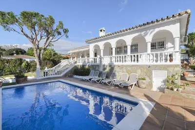 Charming villa in Costabella beach Marbella