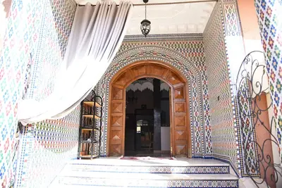 Image de Enjoy with your family this fabulous Art appartement that offer good moments \n
