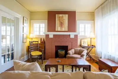 Image de Spacious 2bd Bungalow Near Airport and Downtown!