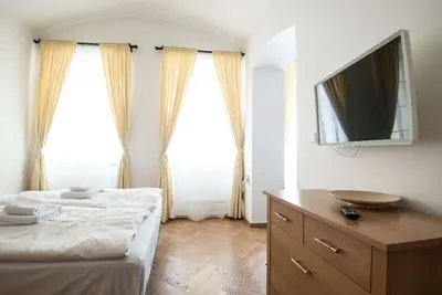 Image de Economic double bed studio apartment ground floor with kitchen and bathroom