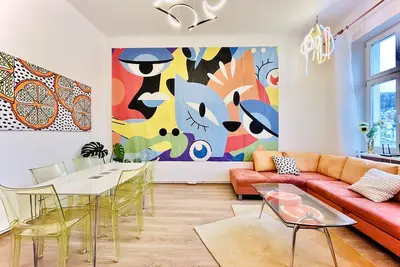 Sunny City View - Modern living\n