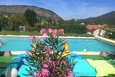 Image de Homerez - Villa raffinée à Foix avec piscine privée et jacuzzi