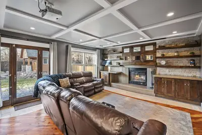 Image de Steps to Trails+Parks+Creek+ More- Your Cozy Cottonwood Creek Casa