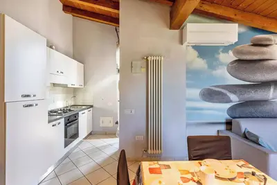Homerez - Appartement élégant à Vérone, 75 m² + balcon