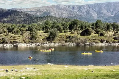 Image de Homerez - Grande maison conviviale à Navaluenga avec vue sur le lac