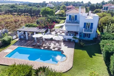 Image de 4 bed villa with large pool near Eglina Beach.