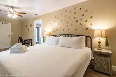 Image de Spacious 1-Br Home w/ King Bed near Yosemite