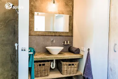 Image de Gorgeous oceanfront apartment 5p, on the boulevard, 5 min walk from towncenter