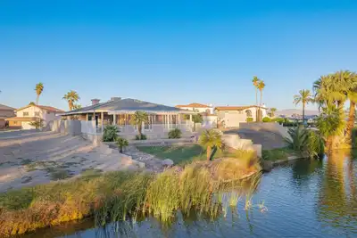 Image de Well-appointed home just steps from the Colorado river!