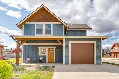 Image de Family-Friendly Fraser Home: Private Hot Tub!