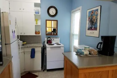 Image de Hannah's Haven - Private Apartment, Separate Entrance & Off Street Parking\n