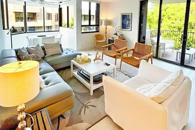 Image de Great Apartment on Key Biscayne, in an exclusive condo with private beach access