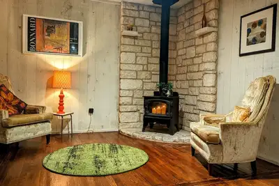 Image de Cozy Cottage in Taylor Tx