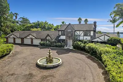 Image de Charming lakeside manor in Port Stephens
