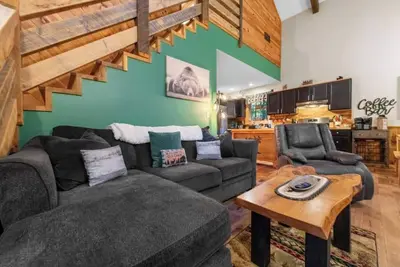 Image de *Beary Cozy Cabin*Ellijay~Hot Tub~Dogs~Secluded