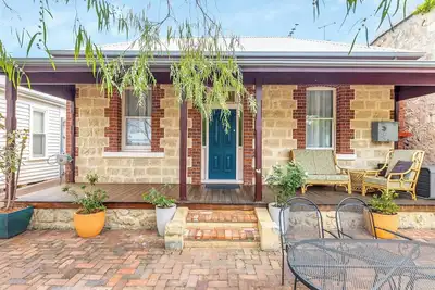 Image de Fabulous 2br close to the heart of East Fremantle - walk to the river