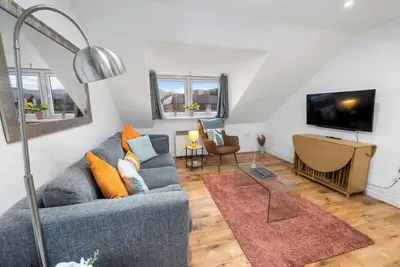 Incredible Central Oban Location with Tower Views