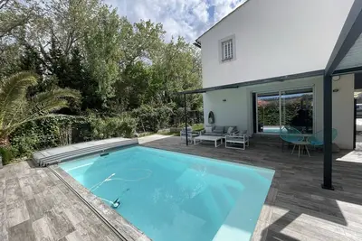 Image de Très Belle Villa Proche du Centre Ville Avec 4 Chambres et 3 Salles de Bains