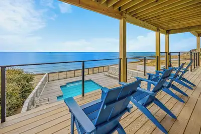 Image de Summer Savings - Soundfront Home w/ Pool, Hot Tub, Elevator, Pickleball Court