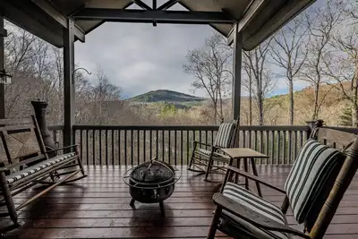 Image de Close to Cashiers & Sapphire! Mountain View!